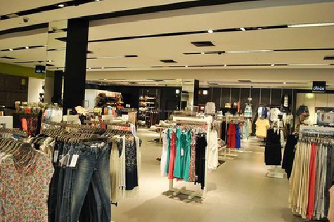 华坪商场里的店面怎么装修？